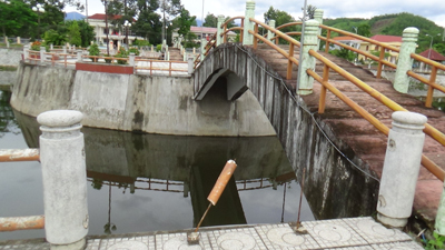 Cần xử lý hành vi gây rối, phá hoại công viên