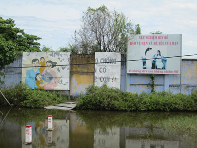 Bảng tuyên truyền cần thay mới