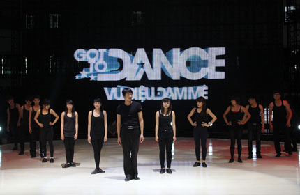 “Vũ điệu đam mê” thế chỗ “Giọng hát Việt nhí”