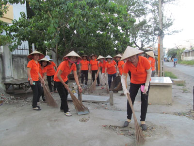 Phụ nữ tự nguyện vì môi trường