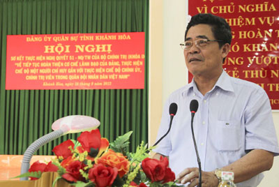 Tăng cường nguyên tắc làm việc giữa người chỉ huy với chính ủy, chính trị viên