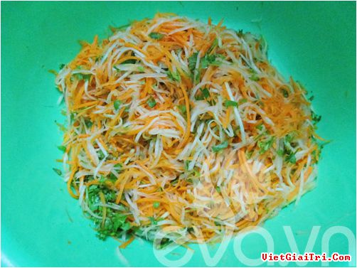 Nộm rau củ chua ngọt