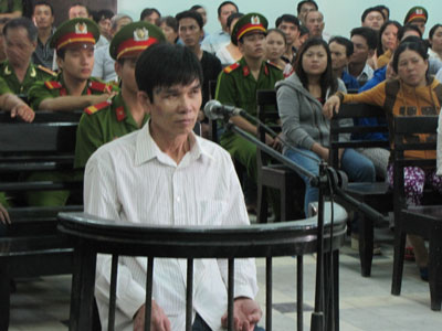 Bị cáo Nguyễn Viết Trương trước Tòa.