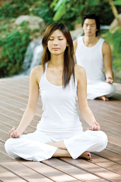 Tập yoga thời mãn kinh giúp trị chứng mất ngủ