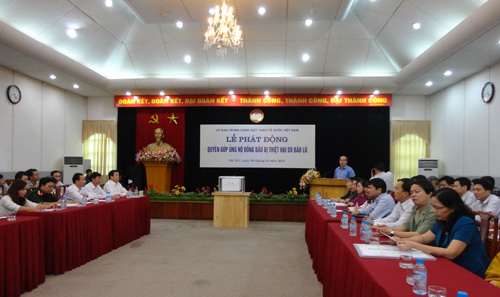 Chủ tịch Nguyễn Thiện Nhân kêu gọi các cấp, các ngành, cơ quan, đơn vị ủng hộ đồng bào bị bão lũ - Ảnh: TH