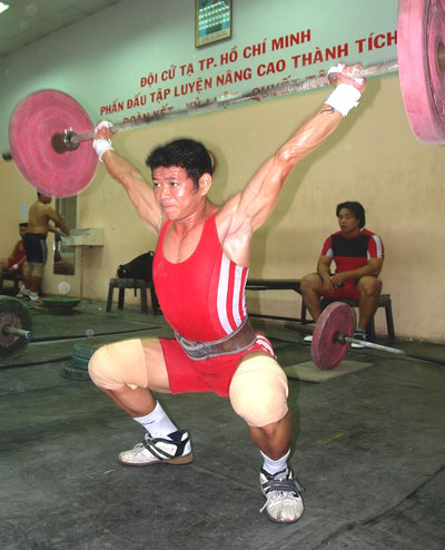 Cử tạ Việt Nam: Vơi nỗi lo về lực lượng kế cận