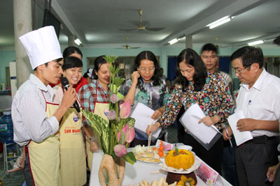 Tổ chức hội thi nấu ăn với chủ đề Hồn Việt