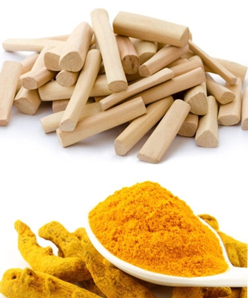 Đánh bay mụn bằng bột nghệ