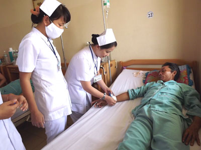  Điều dưỡng và hộ lý sang làm việc tại Nhật Bản với mức lương cao (ảnh minh họa).