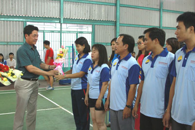 320 vận động viên tranh tài