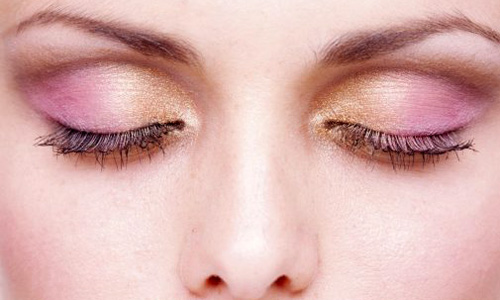 Chọn phấn trang điểm cho đôi mắt