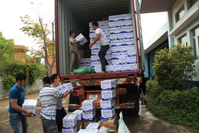 Ủng hộ 600 triệu đồng cho đồng bào Quảng Bình