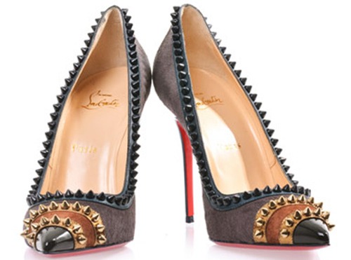 Giày Louboutin.