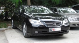 Xe biển số ngoại giao, nước ngoài nộp phí trước bạ 15%