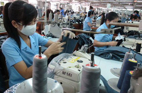 Nhập siêu 200 triệu USD trong tháng 10