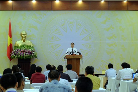 Văn phòng Chính phủ họp báo thường kỳ tháng 10-2013. Ảnh: VGP/Quang Hiếu