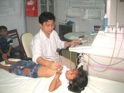 Trẻ em bị bệnh tim bẩm sinh được hỗ trợ chi phí phẫu thuật