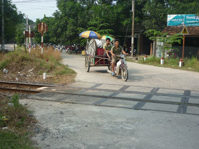Đường ngang nguy hiểm