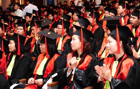 Ban hành Nghị quyết về đổi mới căn bản, toàn diện giáo dục