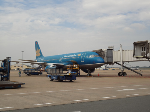 14 chuyến bay đi/đến Cam Ranh của Vietnam Airlines bị hủy vì lý do thời tiết xấu