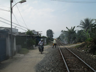Quản lý hành lang an toàn giao thông đường sắt: Còn nhiều khó khăn