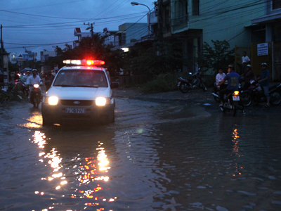 Nha Trang đạt đỉnh lũ vào đêm nay