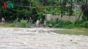 Khánh Hòa: Nhiều khu dân cư bị cô lập do nước sông dâng cao