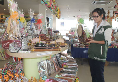 Quà tặng ngày Nhà giáo Việt Nam: Nhiều sự lựa chọn