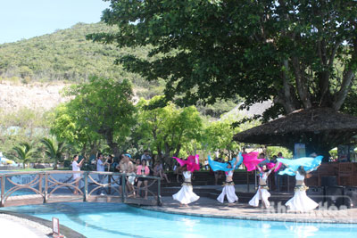 Thiết lập đường dây nóng tiếp nhận và xử lý phản hồi của du khách