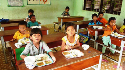 Huyện Khánh Vĩnh rất cần được đầu tư xây dựng bếp ăn cho học sinh bán trú.