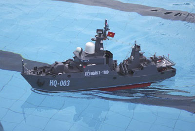 Mô hình thuyền chiến USS Trathen DD530  Congdongshop uy tín