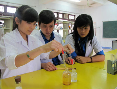 Coi trọng nghiên cứu khoa học