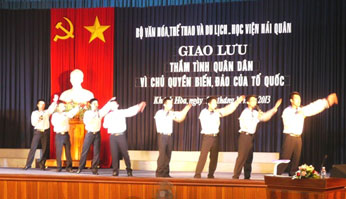 Một tiết mục trong buổi giao lưu.