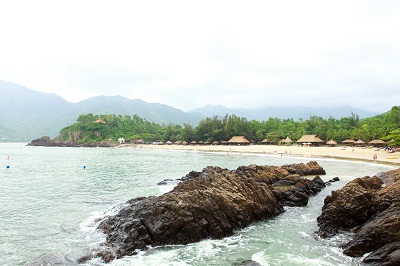 Nhiều ca sĩ nổi tiếng tham gia Ngày hội biển Nhũ Tiên