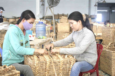 Đứng trước nguy cơ giải thể