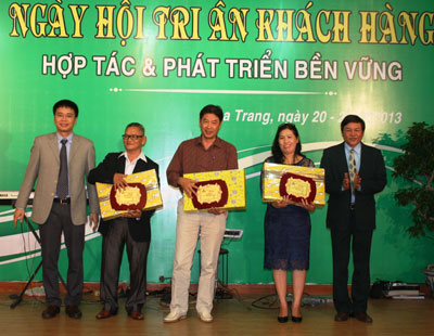 Tổ chức Ngày hội tri ân khách hàng