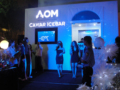 Thưởng thức trứng cá tầm trong quán Bar lạnh dưới 10 độ C