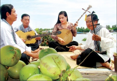 Đờn ca tài tử được công nhận là di sản văn hóa phi vật thể là sự kiện âm nhạc quan trọng của năm.