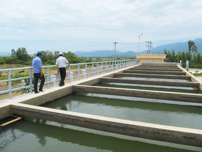 Hệ thống bể lọc tại công trình nước Ninh Bình - Ninh Quang - Ninh Hưng (thị xã Ninh Hòa). 