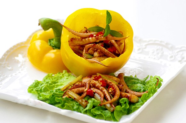 Cuối tuần lai rai với món râu mực xào giòn