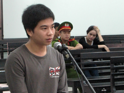 7 năm tù cho kẻ giải quyết chuyện đánh bạc gian bằng… dao