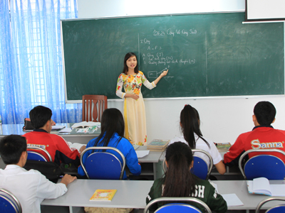 Lớp dạy văn hóa cho các vận động viên tại Trung tâm Huấn luyện kỹ thuật thể thao tỉnh.