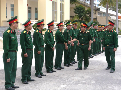 Thượng tướng Đỗ Bá Tỵ thăm và làm việc tại Khánh Hòa