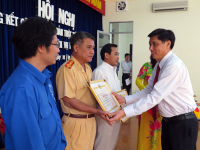 Tăng cường tuần tra, kiểm soát ở các tuyến đường trọng điểm