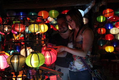 Người Hội An làm du lịch