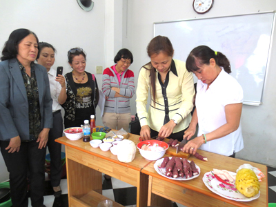 Đảm đang lo Tết