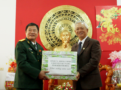 Thăm, chúc Tết Bộ Chỉ huy quân sự tỉnh và Đài Phát thanh – Truyền hình Khánh Hòa