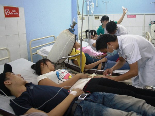 Chủ động phòng chống ngộ độc thực phẩm sau Tết