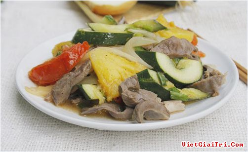 Tim lợn xào chua ngọt