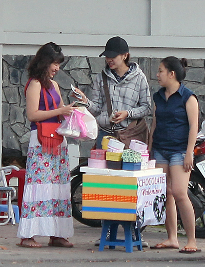 Nhưng những món quà nhỏ xinh khác cũng được nhiều người chọn lựa